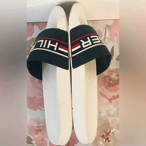 Tommy Hilfiger Men’s Blue Red White Slide Sandal Flip Flop Men’s Size 6 Women  8